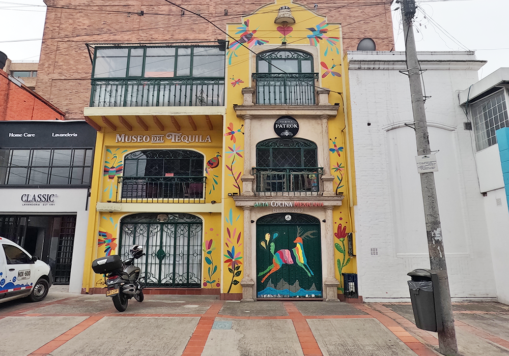 Comercial (Casa Para Comercio) En Arriendo - El Refugio, Bogotá