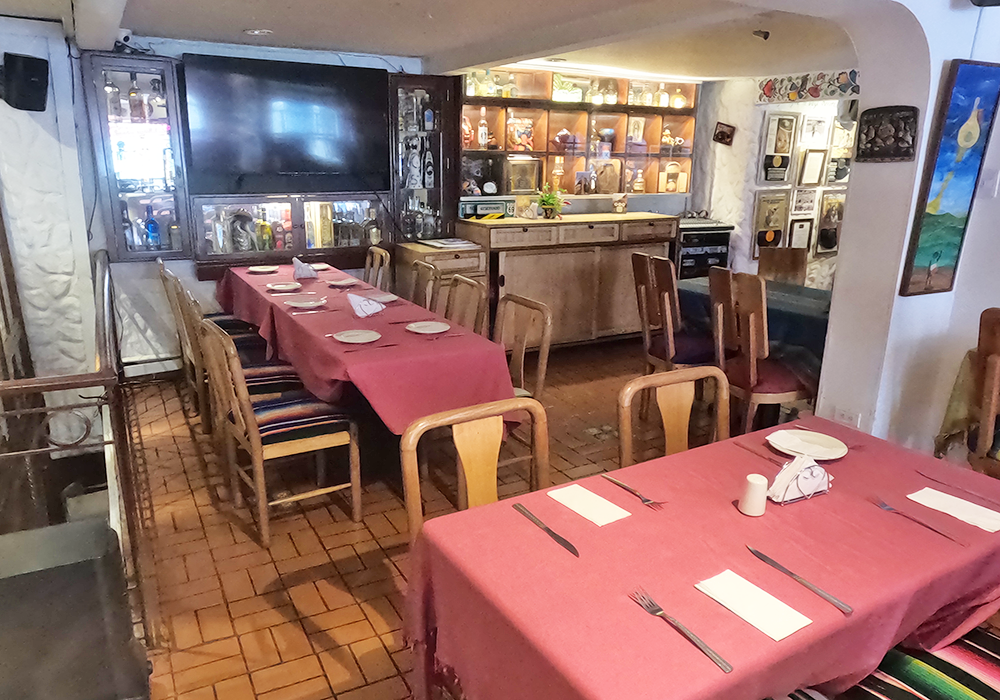 Comercial (Casa Para Comercio) En Arriendo - El Refugio, Bogotá