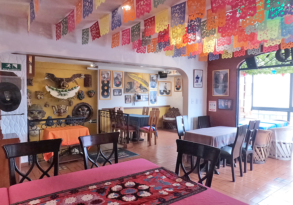 Comercial (Casa Para Comercio) En Arriendo - El Refugio, Bogotá