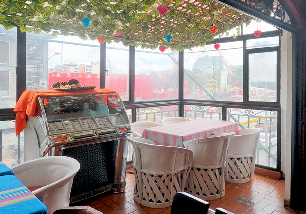 Comercial (Casa Para Comercio) En Arriendo - El Refugio, Bogotá