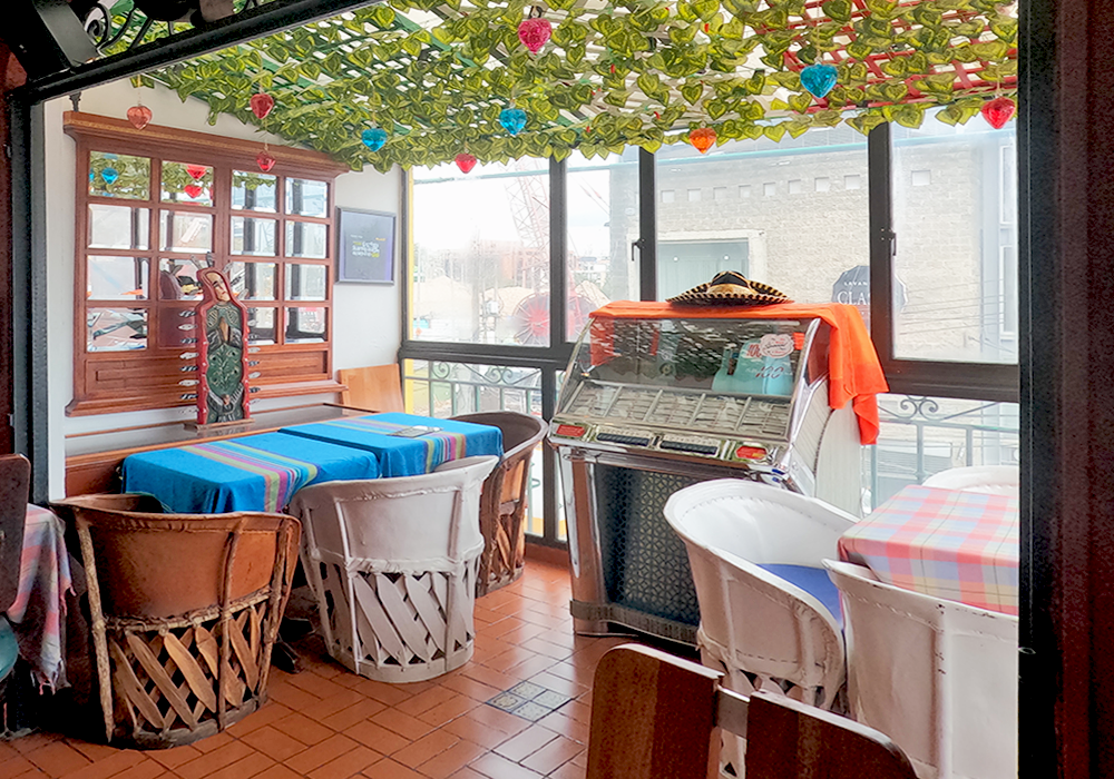 Comercial (Casa Para Comercio) En Arriendo - El Refugio, Bogotá