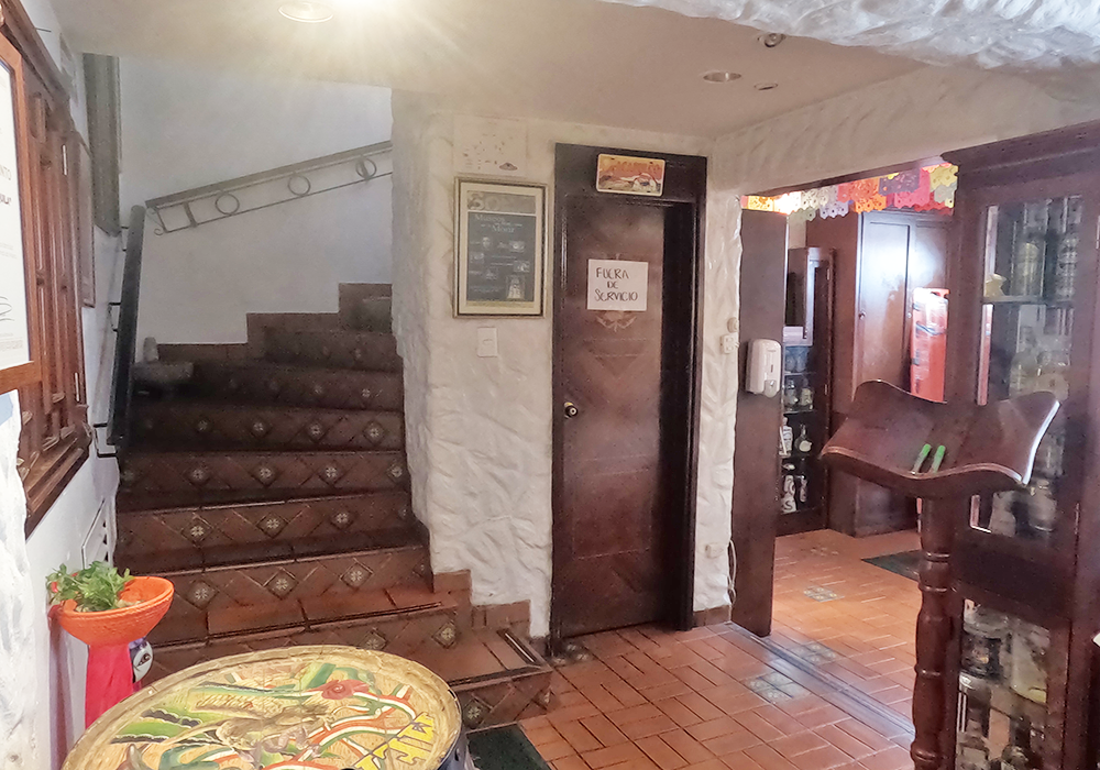 Comercial (Casa Para Comercio) En Arriendo - El Refugio, Bogotá