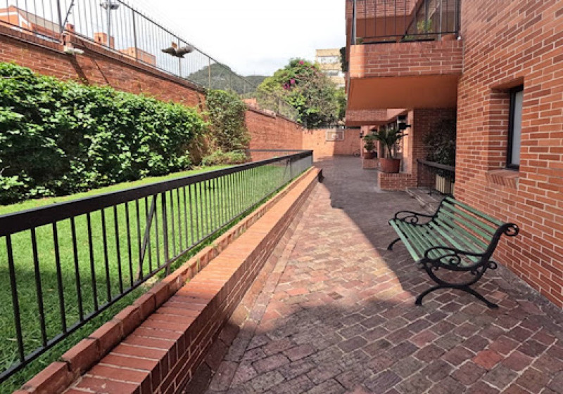 Apartamento En Venta - Los Rosales, Bogotá