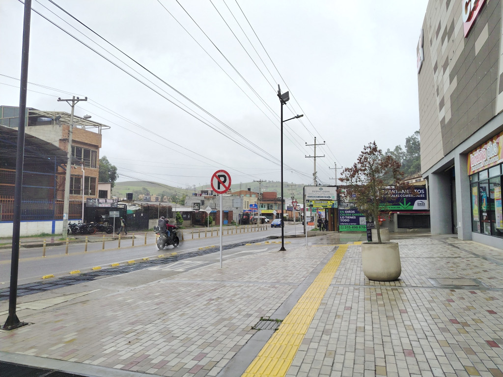 Local En Arriendo - La Calera, La Calera