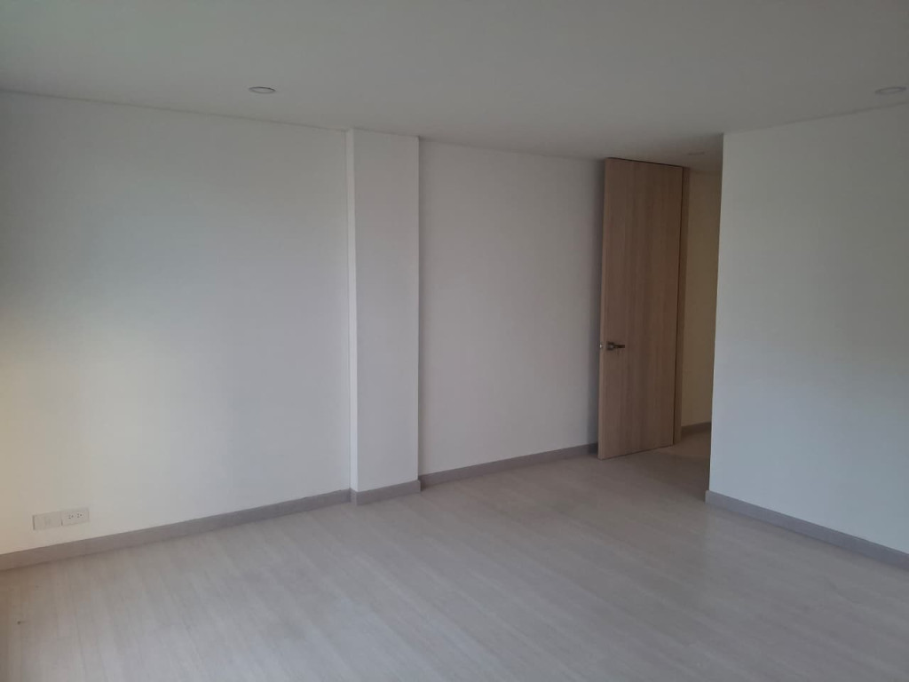 Apartaestudio En Arriendo - Chico Norte, Bogotá