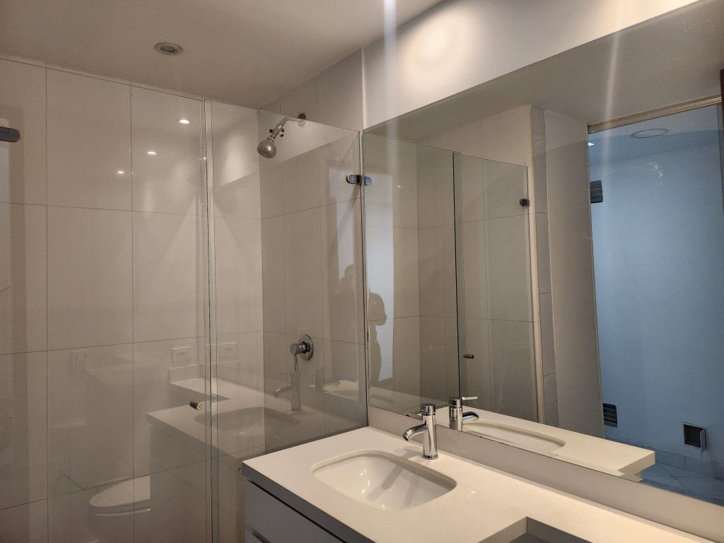 Apartamento En Arriendo - Los Rosales, Bogotá