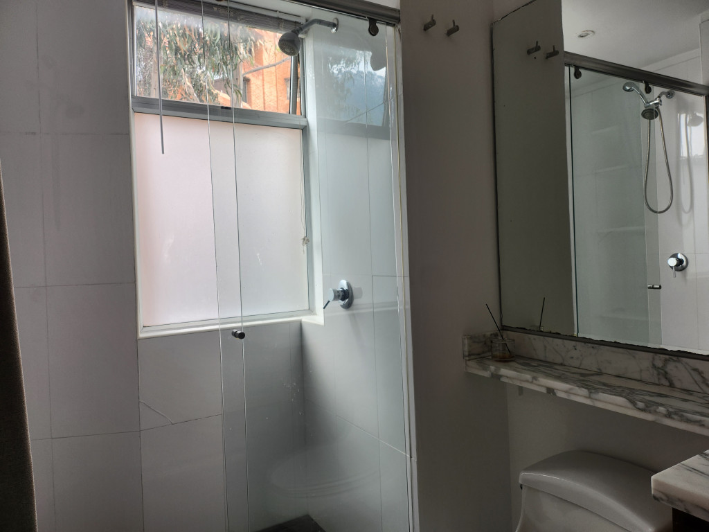 Apartamento En Arriendo - Los Rosales, Bogotá