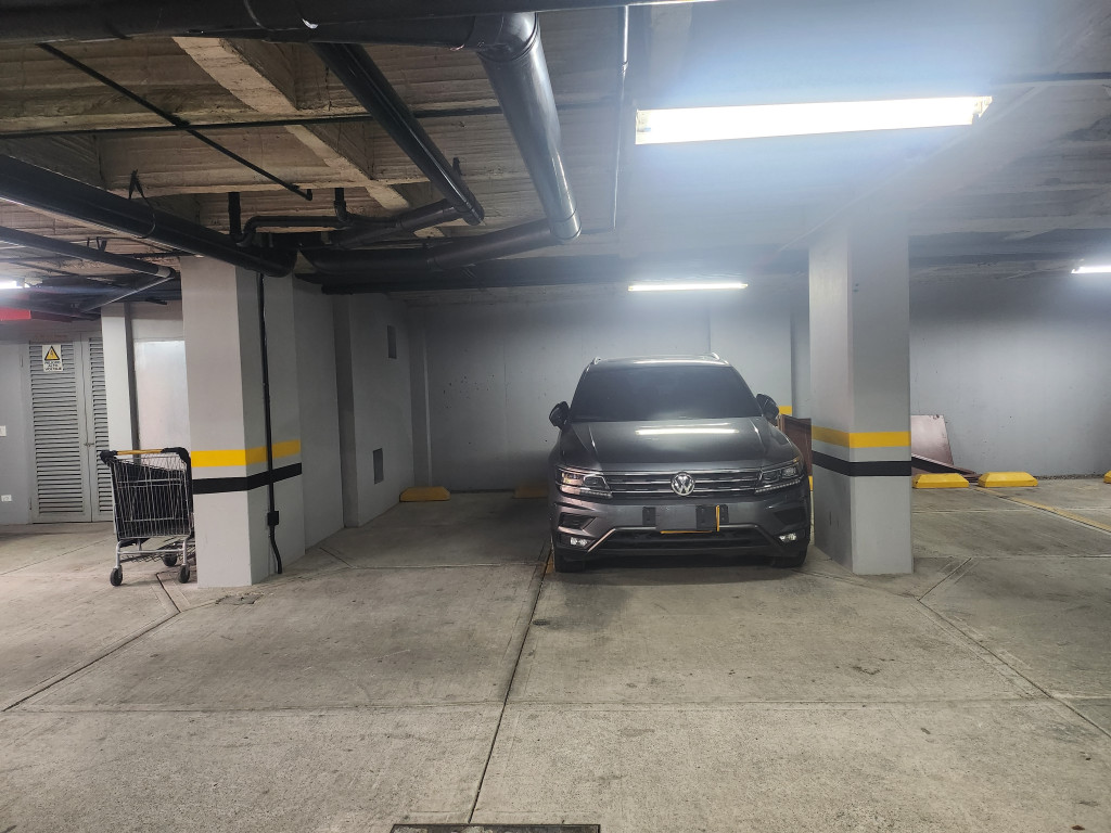 Apartamento En Arriendo - Los Rosales, Bogotá