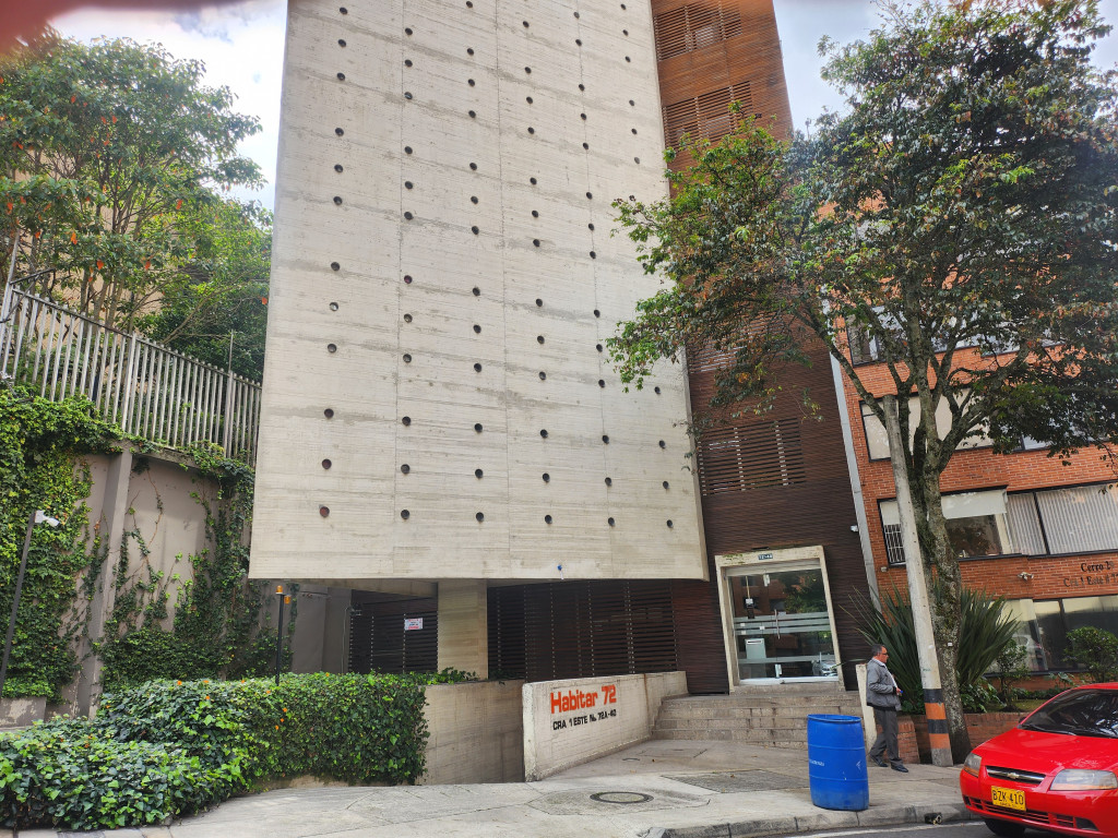Apartamento En Arriendo - Los Rosales, Bogotá