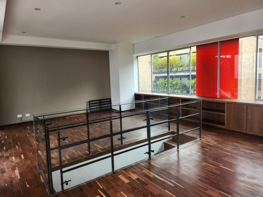 Apartamento En Arriendo - Los Rosales, Bogotá