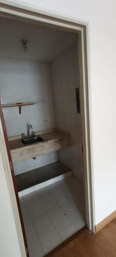 Oficina En Arriendo - El Lago, Bogotá