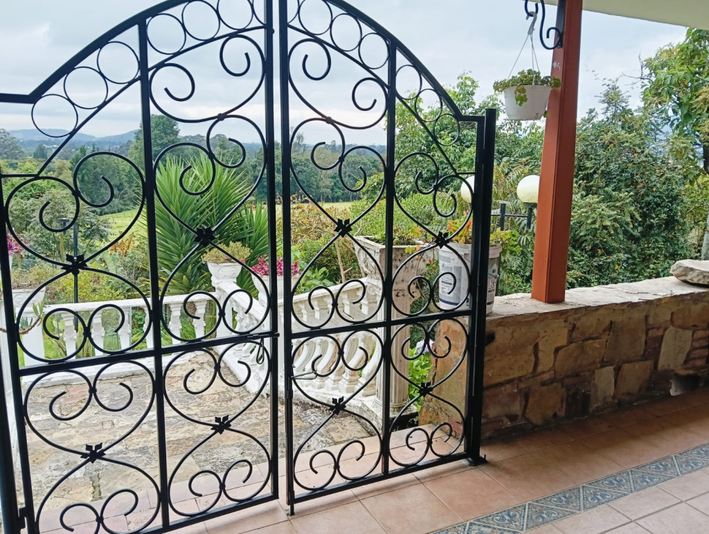 Casa Campestre En Arriendo - La Floresta De La Sabana-Usaquén, Bogotá