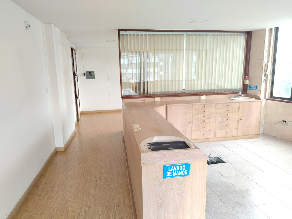 Consultorio En Arriendo - San Patricio-Usaquén, Bogotá