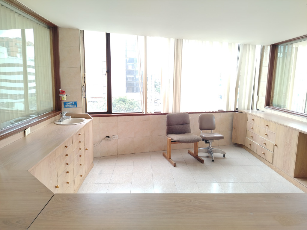 Consultorio En Arriendo - San Patricio-Usaquén, Bogotá
