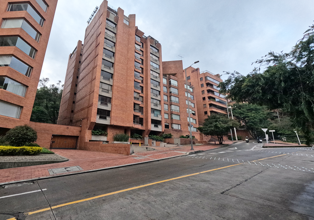 Apartamento En Arriendo - Los Rosales, Bogotá