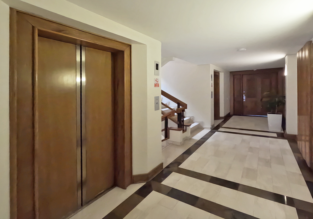 Apartamento En Arriendo - Los Rosales, Bogotá