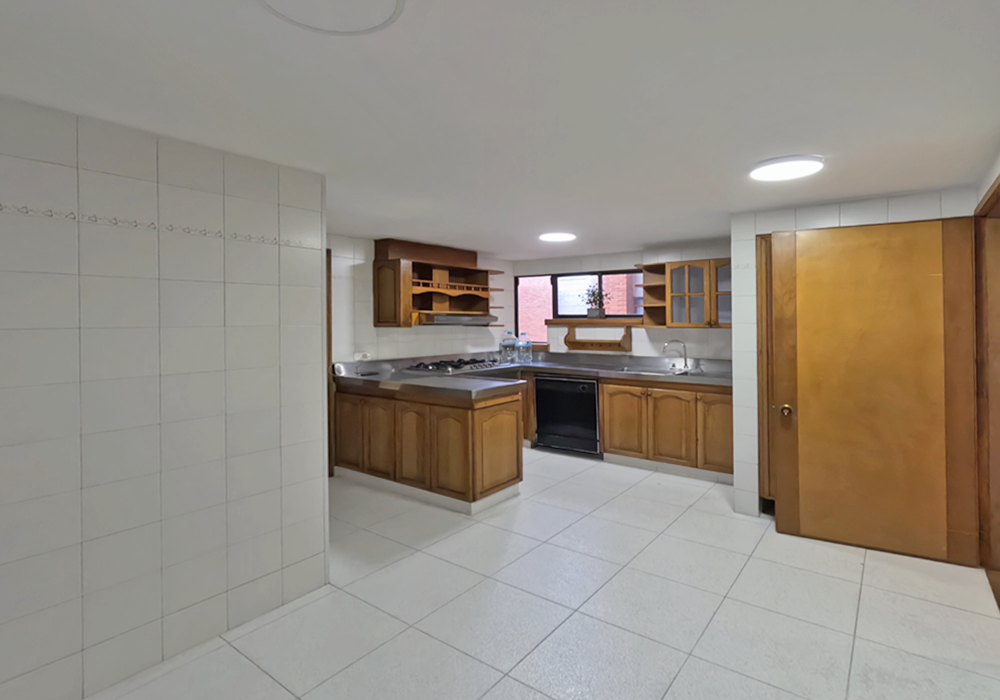 Apartamento En Arriendo - Los Rosales, Bogotá