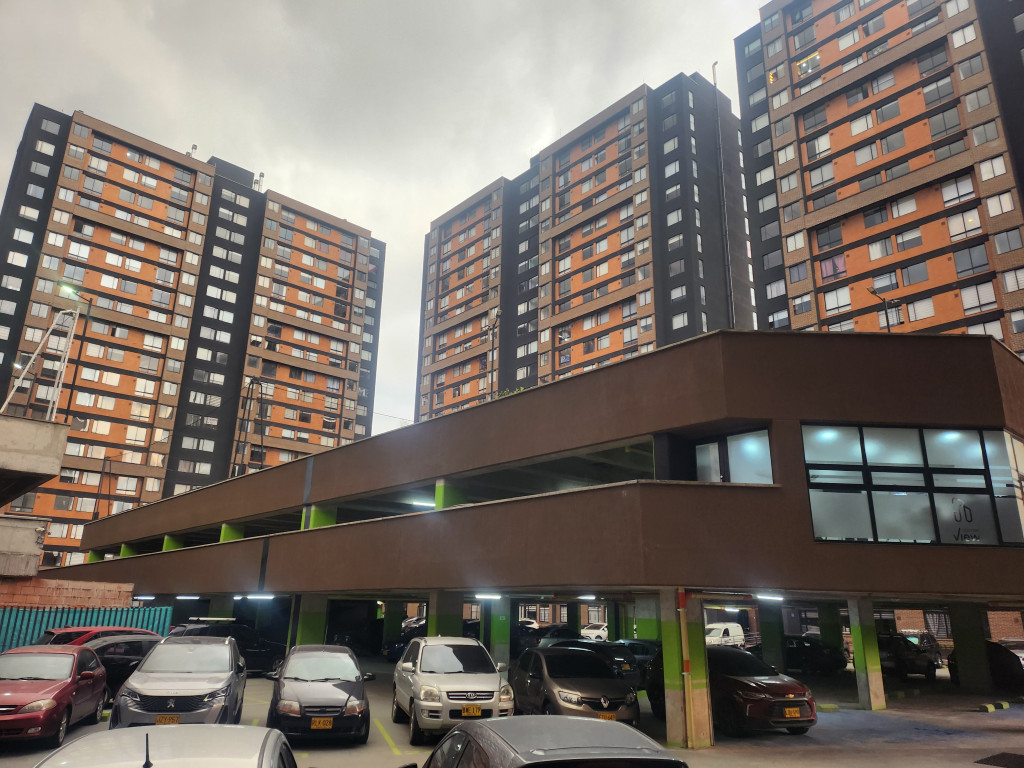 Apartamento En Arriendo - Industrial Centenario, Bogotá