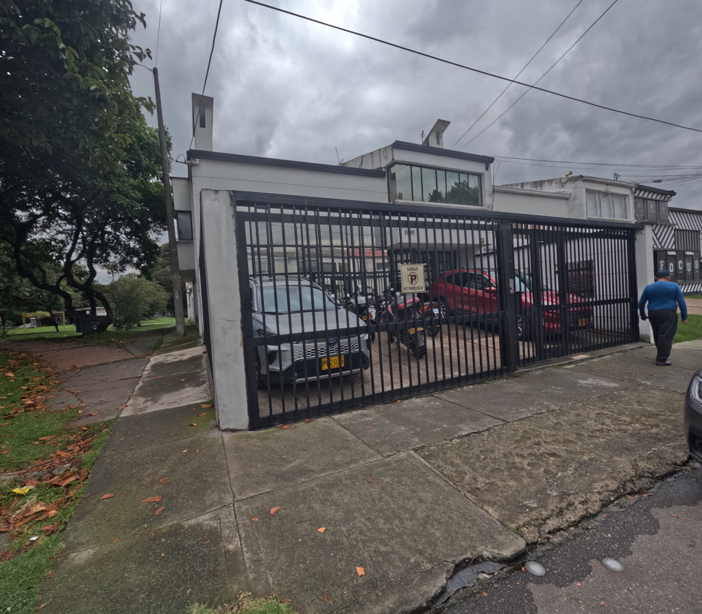 Casa En Venta - Las Villas, Bogotá