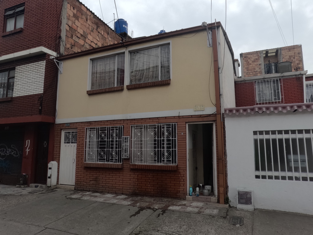 Apartamento En Arriendo - Ciudad Kennedy Central, Bogotá