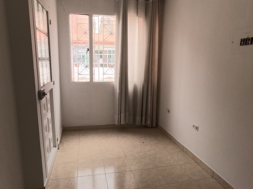 Apartamento En Arriendo - Ciudad Kennedy Central, Bogotá