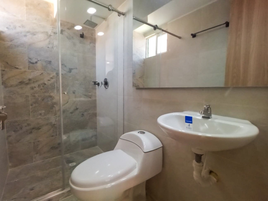 Apartamento En Arriendo - La Prosperidad, Madrid