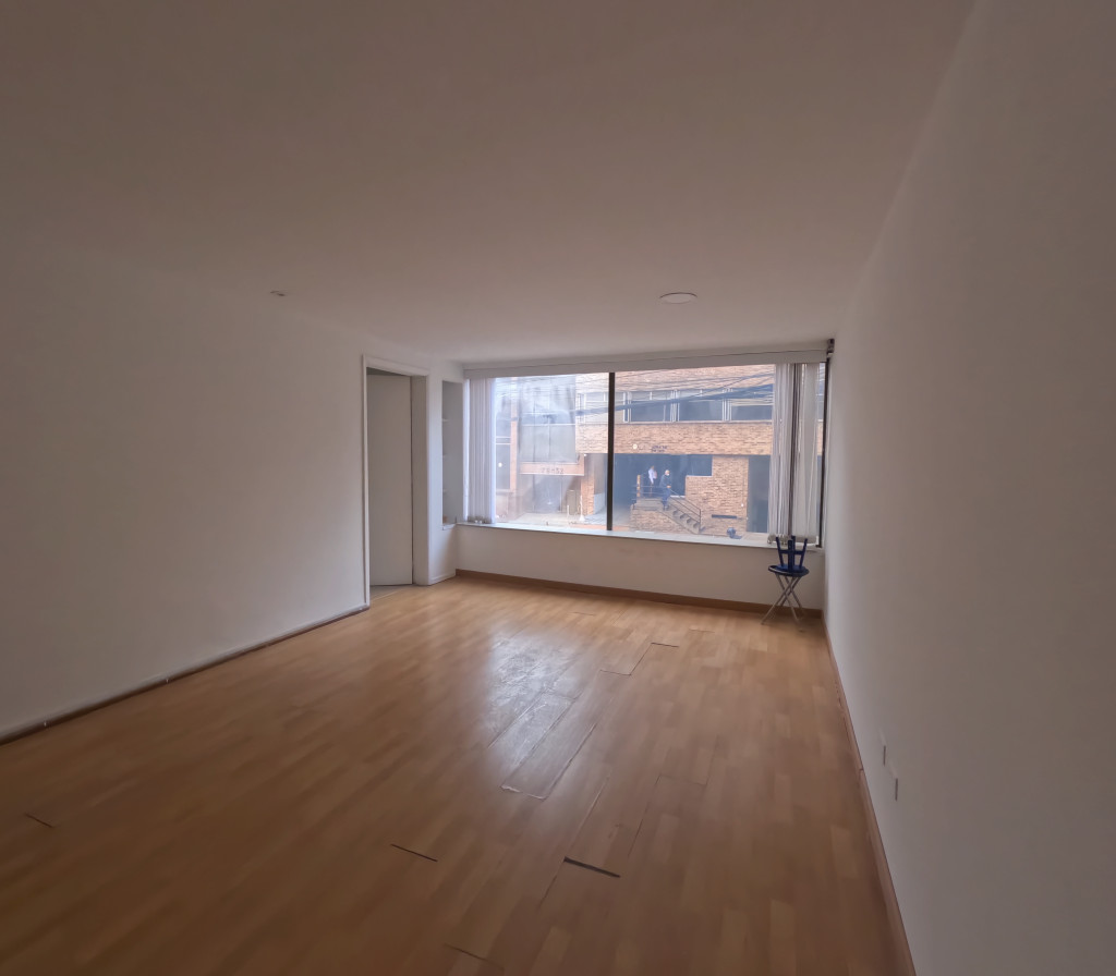 Oficina En Arriendo - El Lago, Bogotá