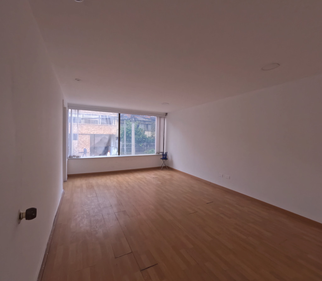 Oficina En Arriendo - El Lago, Bogotá