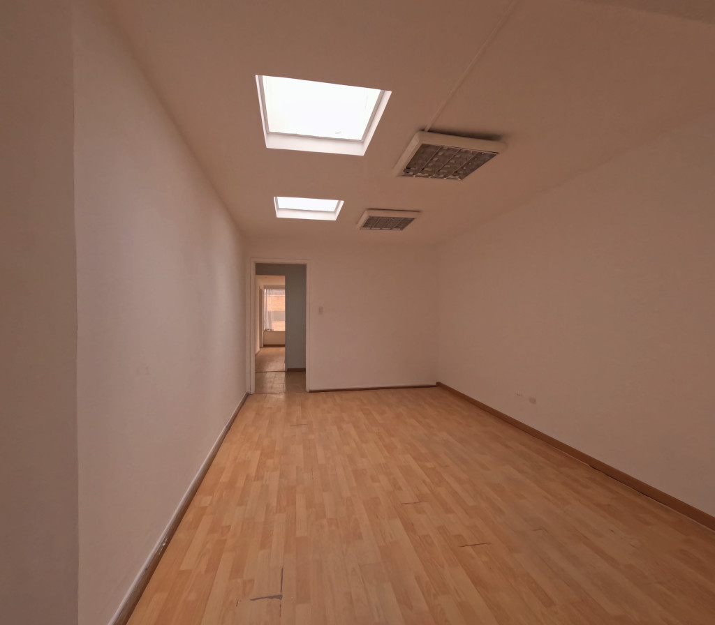 Oficina En Arriendo - El Lago, Bogotá