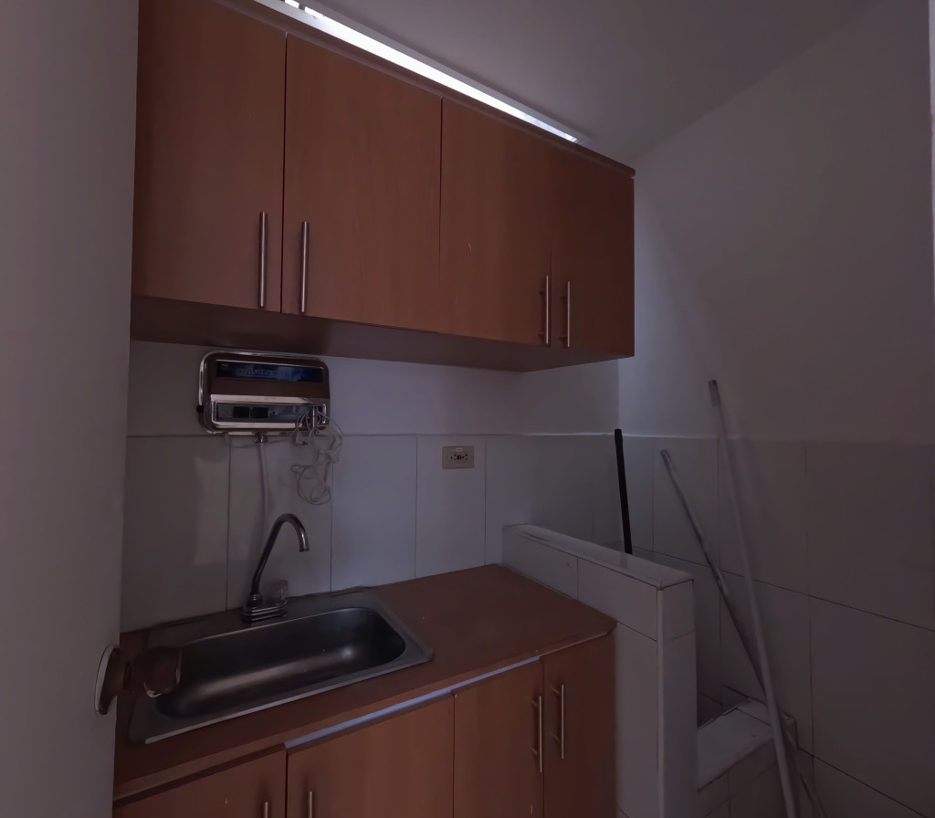 Oficina En Arriendo - El Lago, Bogotá