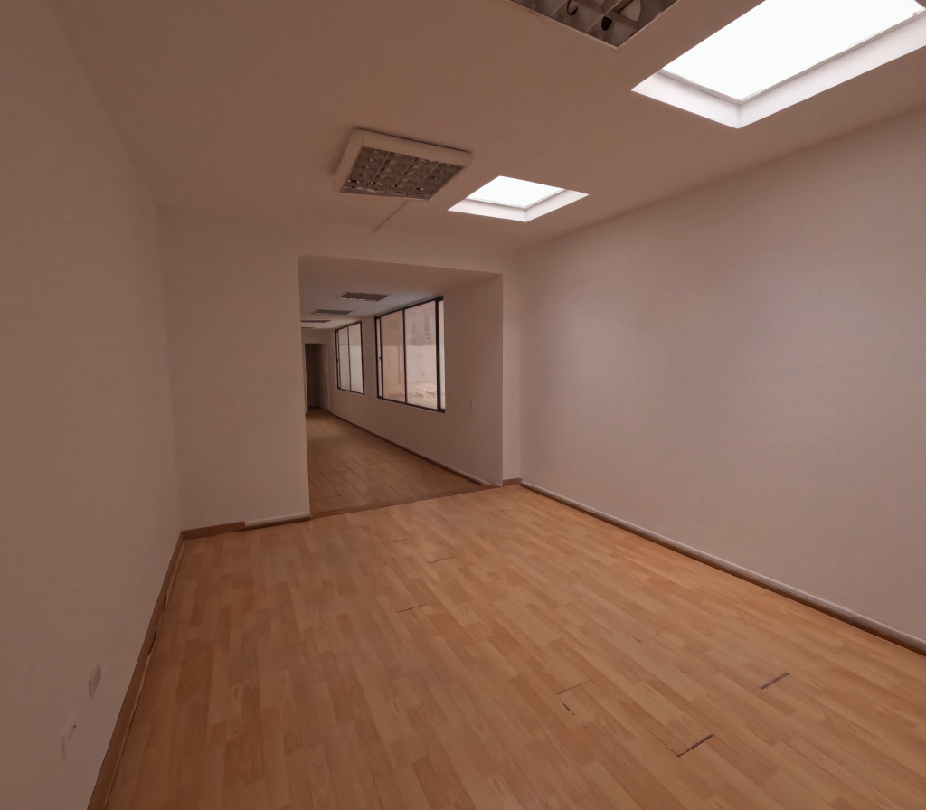 Oficina En Arriendo - El Lago, Bogotá