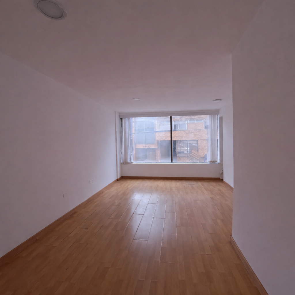 Oficina En Arriendo - El Lago, Bogotá