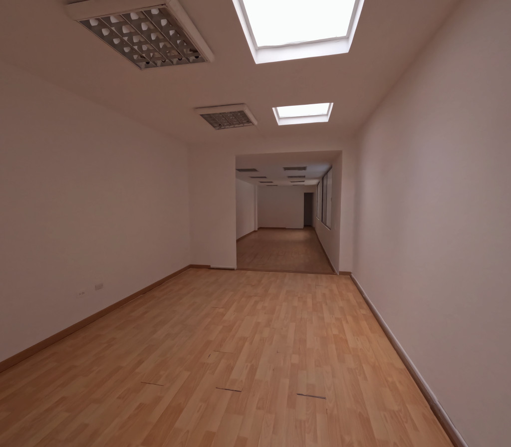 Oficina En Arriendo - El Lago, Bogotá