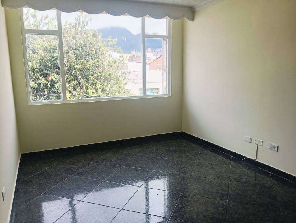 Apartamento En Arriendo - Ciudad Berna, Bogotá