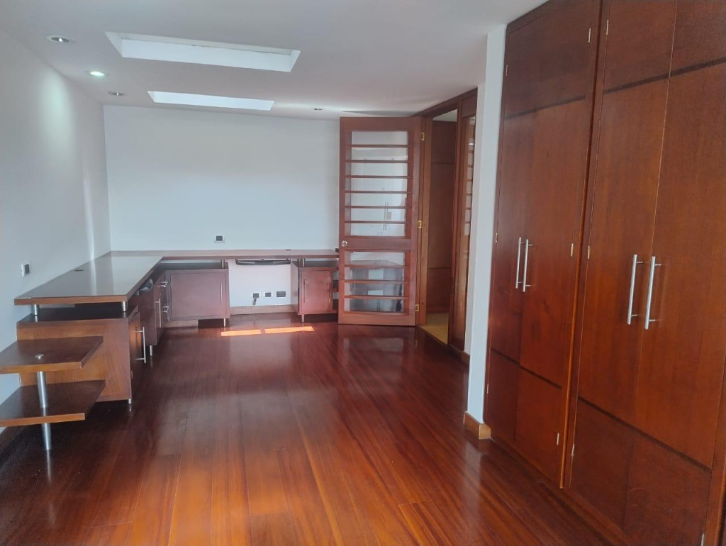 Apartamento En Arriendo - Santa Barbara Central-Usaquén, Bogotá