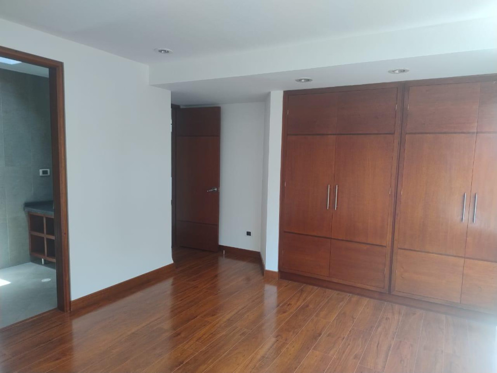 Apartamento En Arriendo - Santa Barbara Central-Usaquén, Bogotá