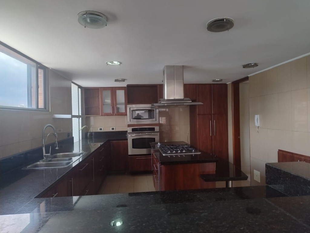 Apartamento En Arriendo - Santa Barbara Central-Usaquén, Bogotá