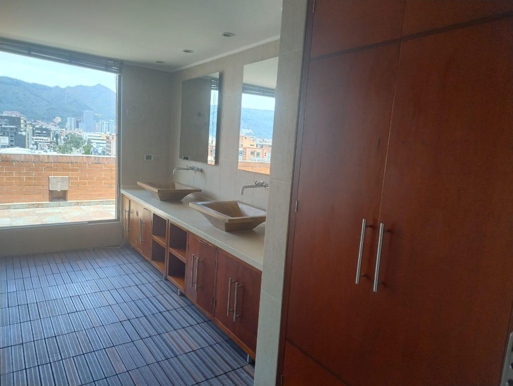 Apartamento En Arriendo - Santa Barbara Central-Usaquén, Bogotá