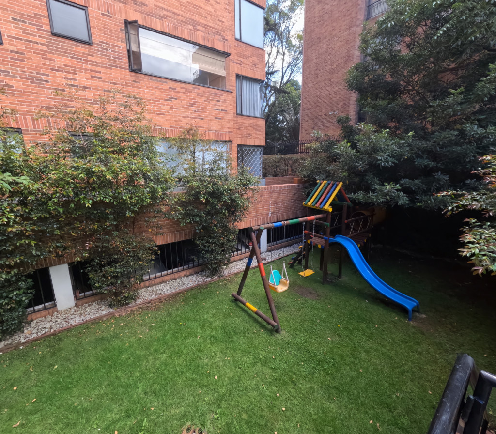 Apartamento En Arriendo - La Cabrera, Bogotá