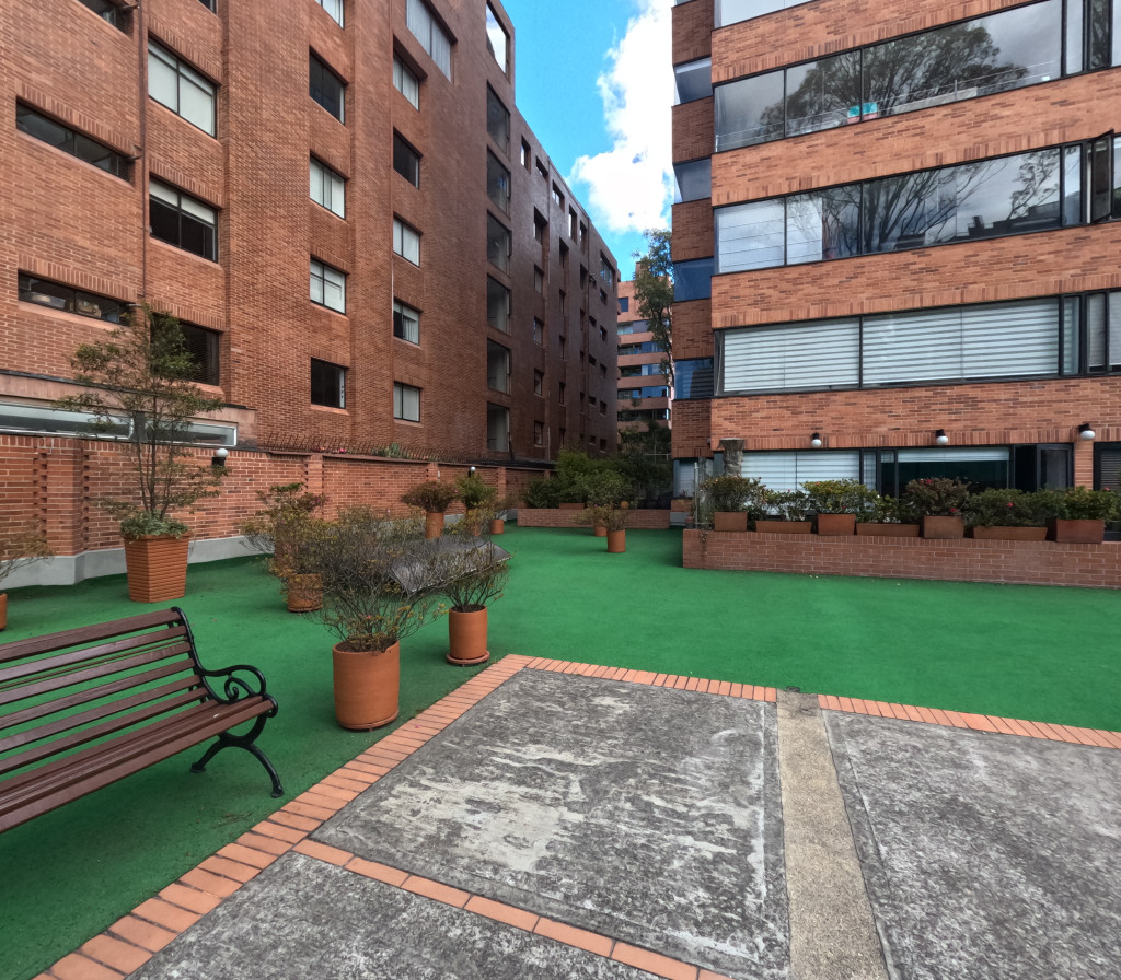 Apartamento En Arriendo - La Cabrera, Bogotá