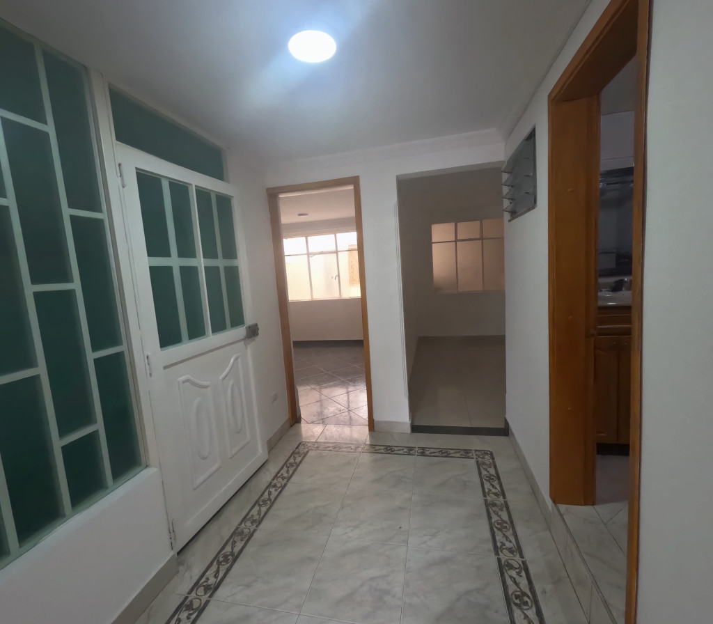 Apartamento En Arriendo - Ciudad Berna, Bogotá