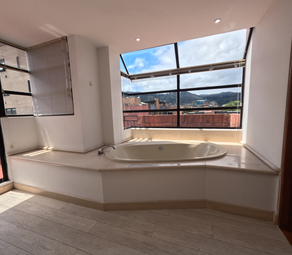 Apartamento En Arriendo - San Patricio-Usaquén, Bogotá