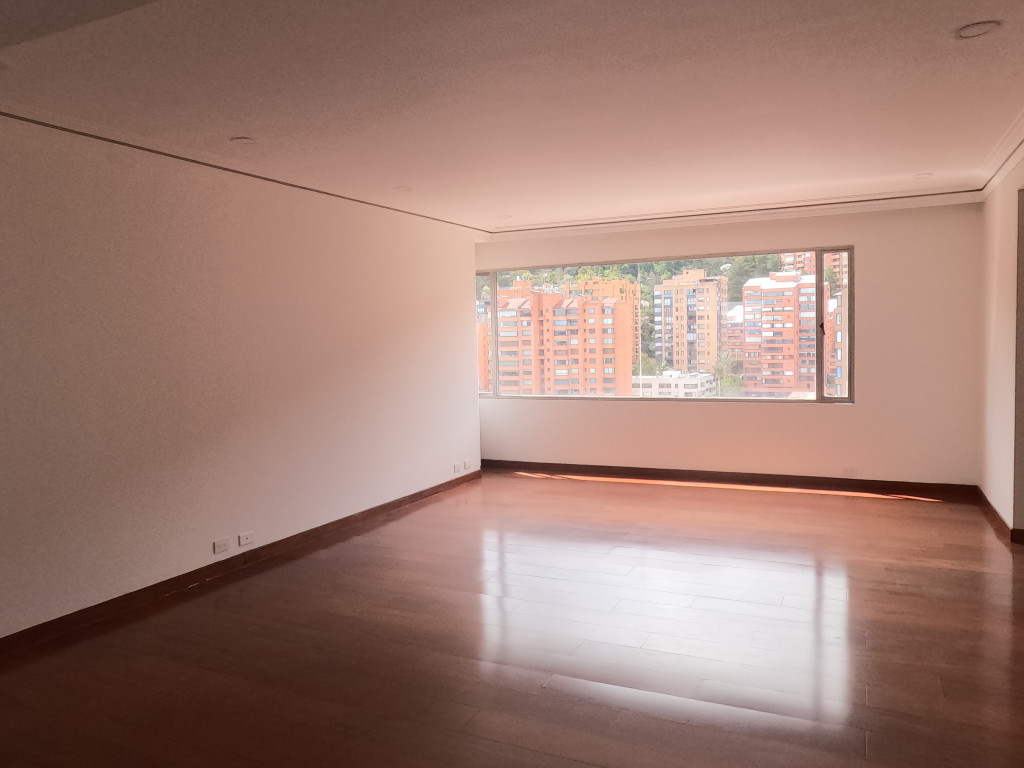 Apartamento En Arriendo - La Cabrera, Bogotá