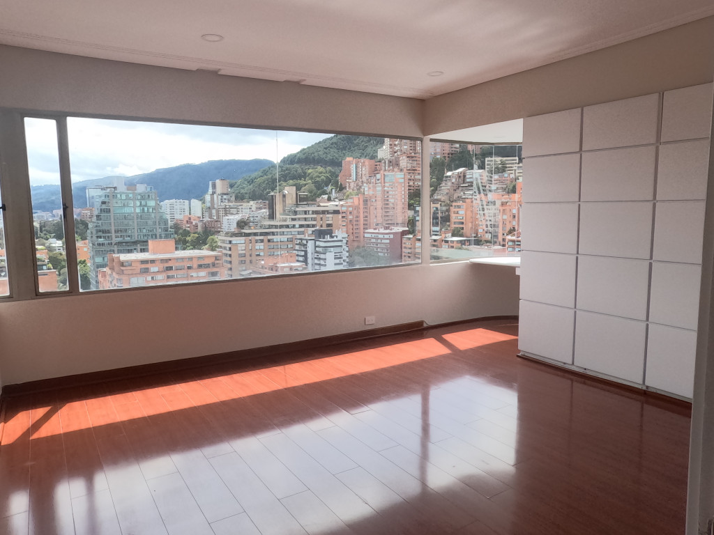 Apartamento En Arriendo - La Cabrera, Bogotá
