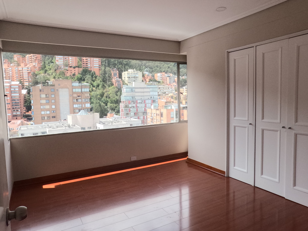 Apartamento En Arriendo - La Cabrera, Bogotá