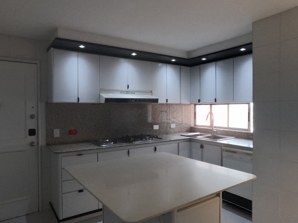 Apartamento En Arriendo - La Cabrera, Bogotá