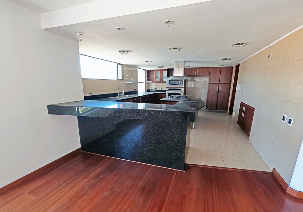 Apartamento En Venta - Santa Barbara-Usaquén, Bogotá