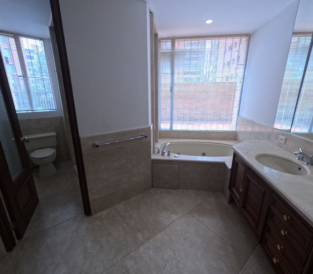 Apartamento En Venta - La Cabrera, Bogotá
