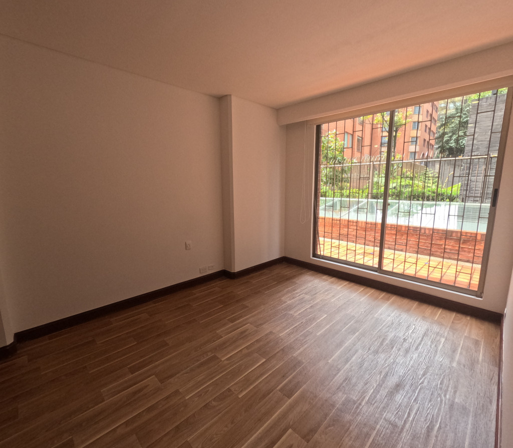 Apartamento En Venta - La Cabrera, Bogotá