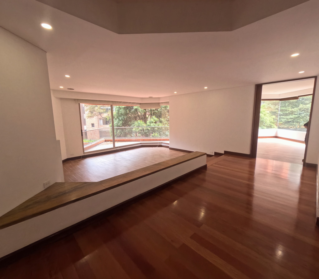 Apartamento En Venta - La Cabrera, Bogotá